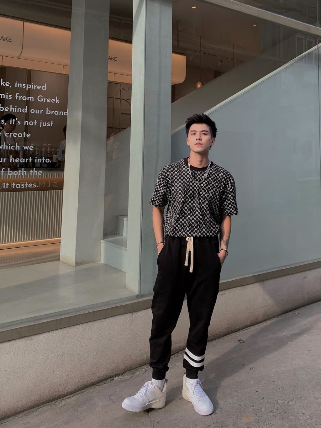 BM Mono Tshirt Black